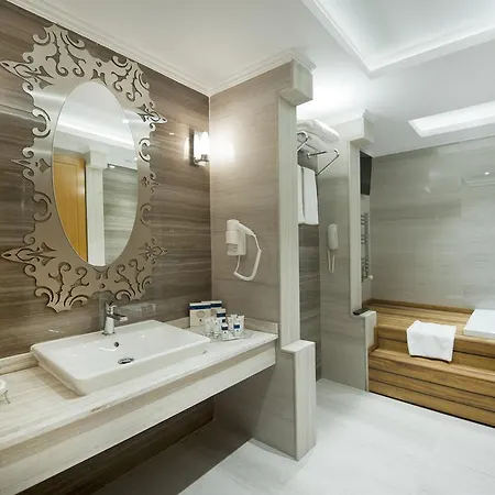 Retaj Thermal & 4* Çınarcık